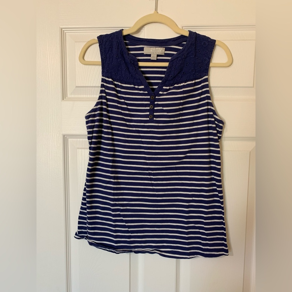 Carolyn Taylor Blue and White 100%‎ Cotton Sleeveless V-Neck Tank Top, Large